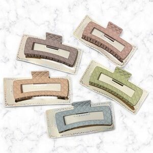 XL Set of 5 Claw clips with a quilted design in a great muted color palette